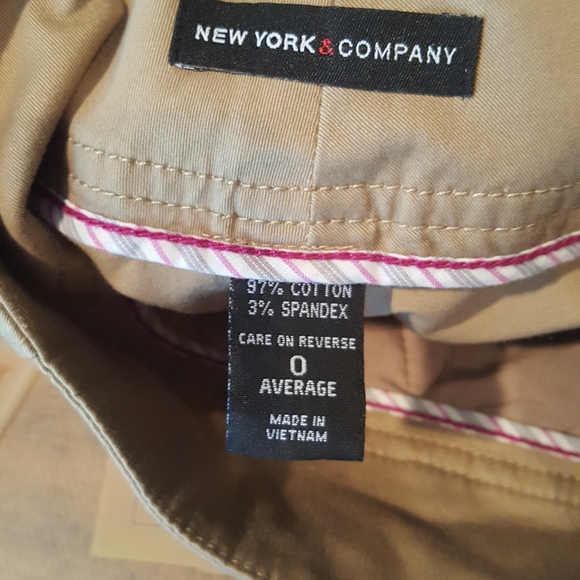 New York & Co Khaki pants women size 0 - Picture 2 of 4